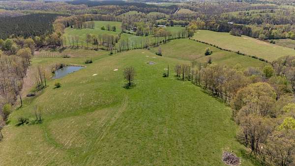 40 Acres of Agricultural & Residential Land for Sale in Collinwood, Tennessee