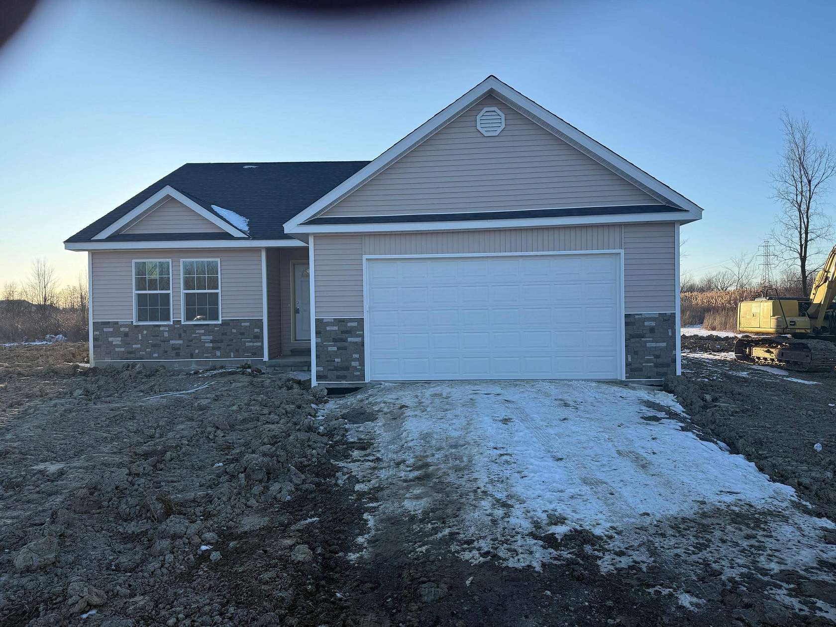 6 Acres of Land with Home for Sale in Cottrellville Township, Michigan