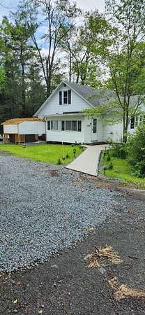 8.7 Acres of Improved Mixed-Use Land for Sale in Blakeslee, Pennsylvania