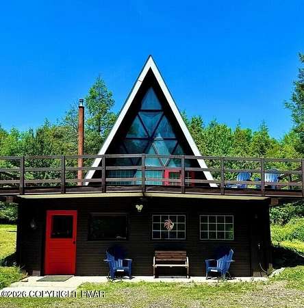 5 Acres of Land with Home for Lease in Clifford Township, Pennsylvania