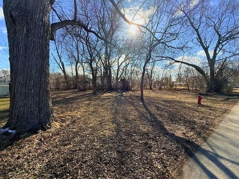 0.45 Acres of Residential Land for Sale in Crystal Lake, Illinois