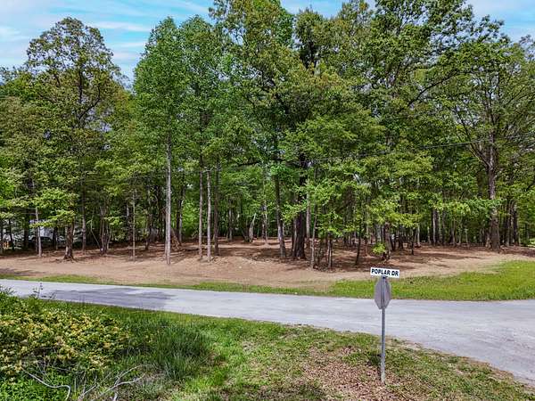 1 Acre of Residential Land for Sale in Beechgrove, Tennessee