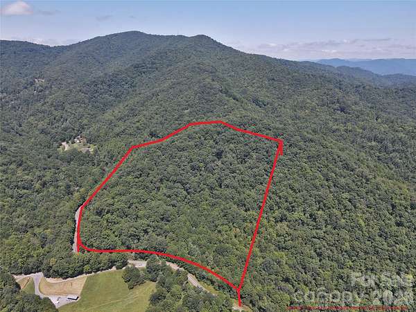 21 Acres of Recreational & Residential Land for Sale in Waynesville, North Carolina