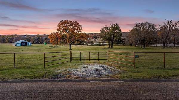 10 Acres of Agricultural Land for Sale in Athens, Texas