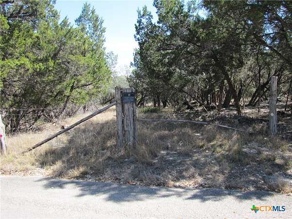 1.39 Acres of Land for Sale in Canyon Lake, Texas