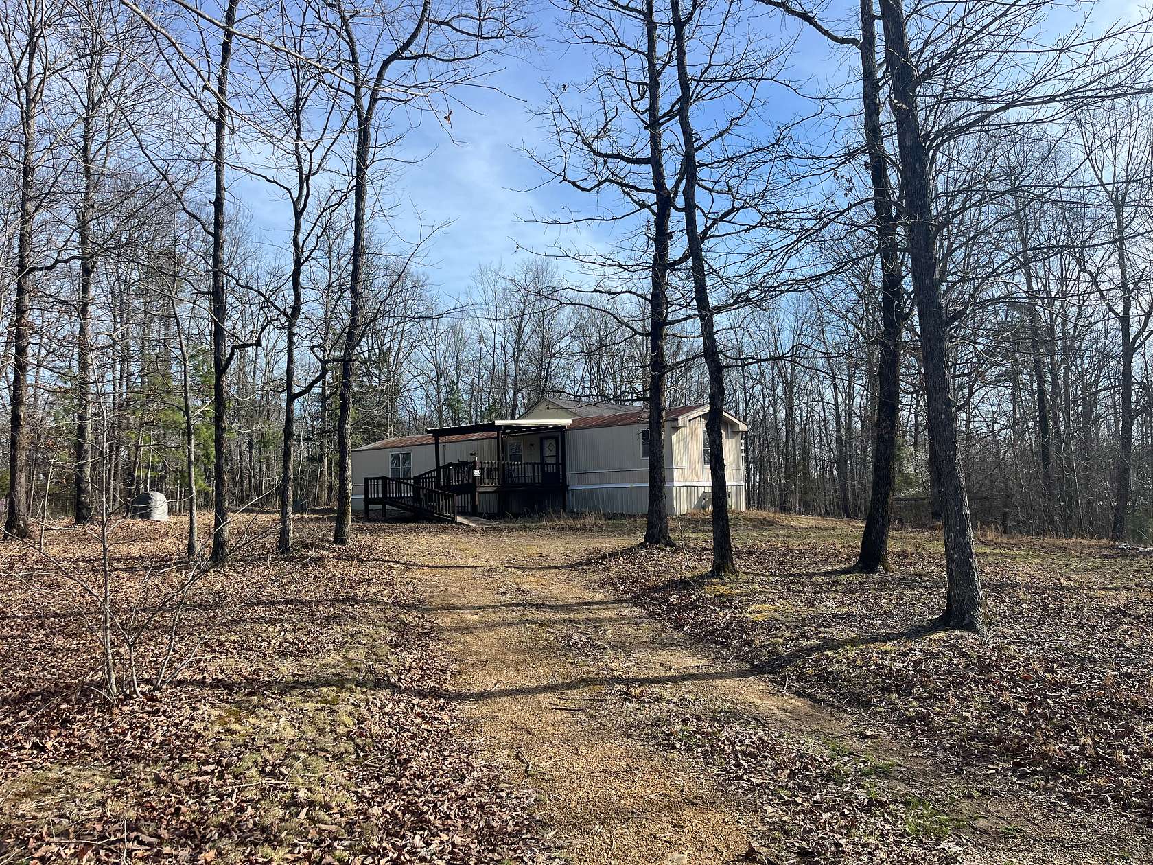 9 Acres of Land with Home for Sale in Waynesboro, Tennessee