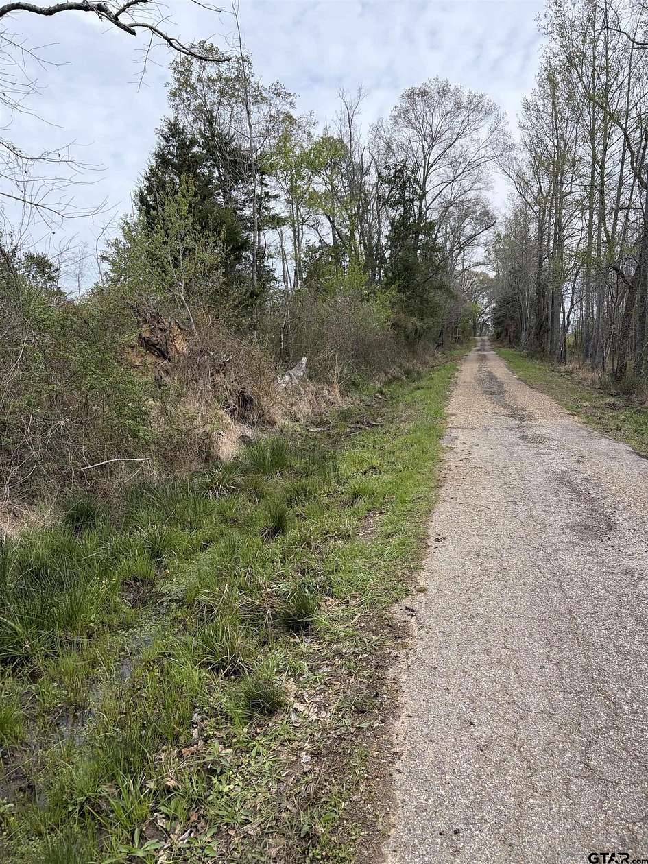 7.59 Acres of Land for Sale in Omaha, Texas