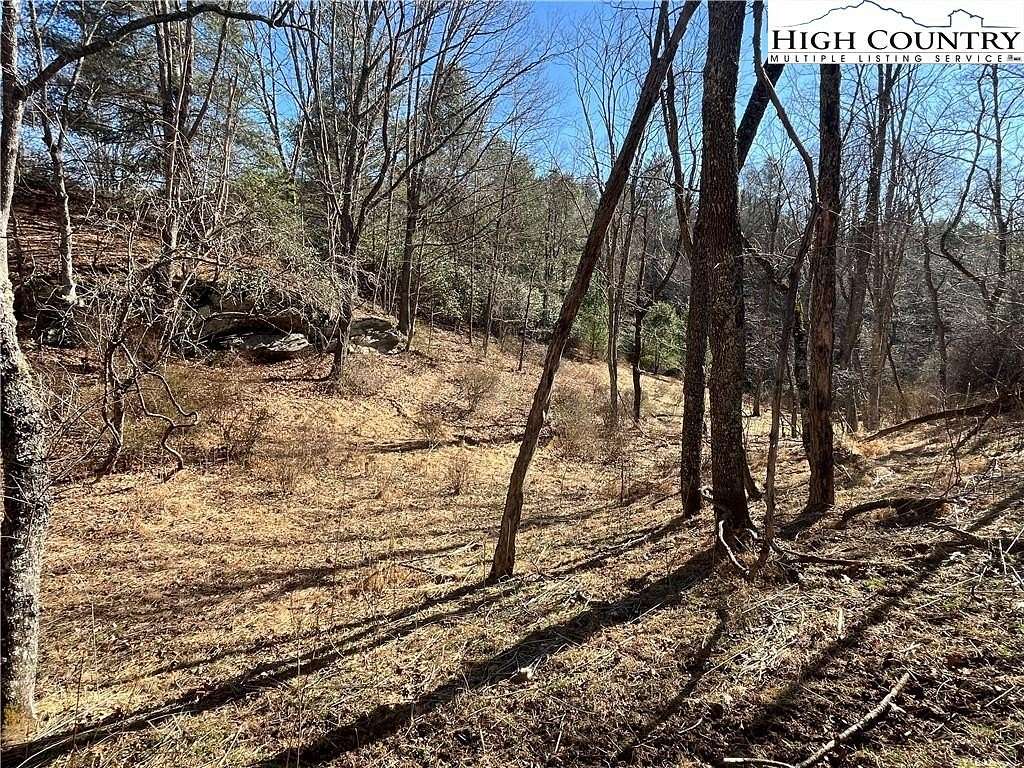 1 Acre of Residential Land for Sale in Piney Creek, North Carolina