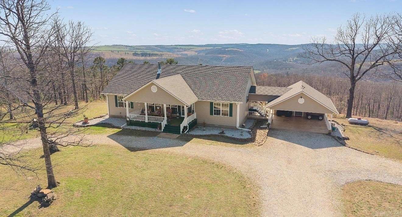 38.4 Acres of Recreational Land with Home for Sale in Mountain View, Arkansas