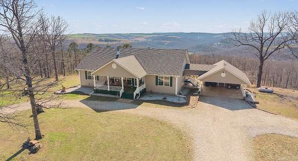 38.4 Acres of Recreational Land with Home for Sale in Mountain View, Arkansas