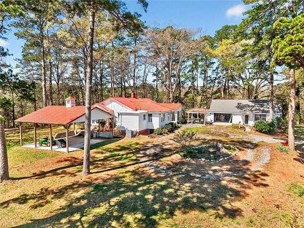 14.1 Acres of Land with Home for Sale in Rome, Georgia