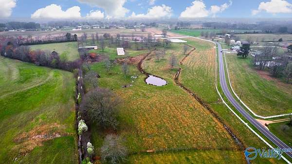 8 Acres of Land for Sale in Ardmore, Alabama