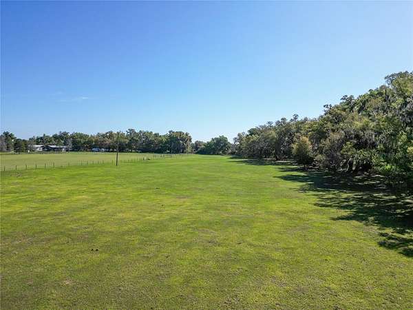 10 Acres of Land for Sale in Webster, Florida