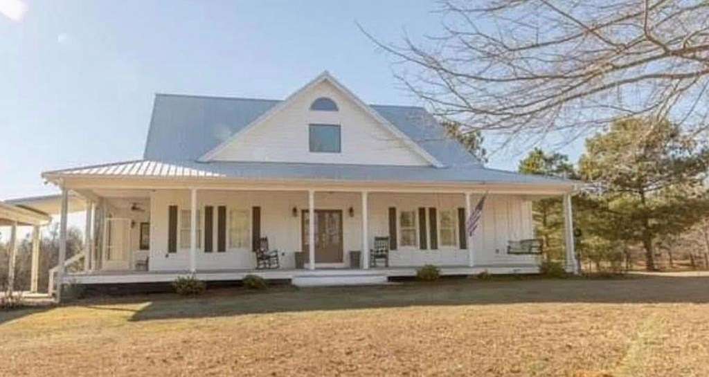 6 Acres of Land with Home for Sale in Goshen, Alabama