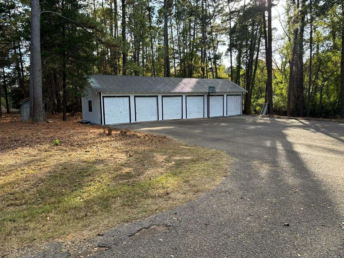 0.5 Acres of Land for Sale in Longview, Texas