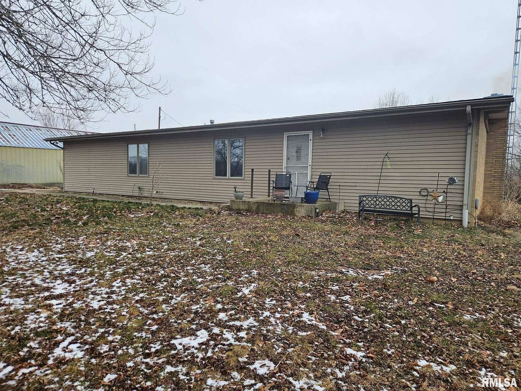 4 Acres of Land with Home for Sale in Cantrall, Illinois