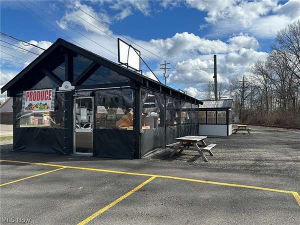 1.3 Acres of Commercial Land for Sale in Warren, Ohio