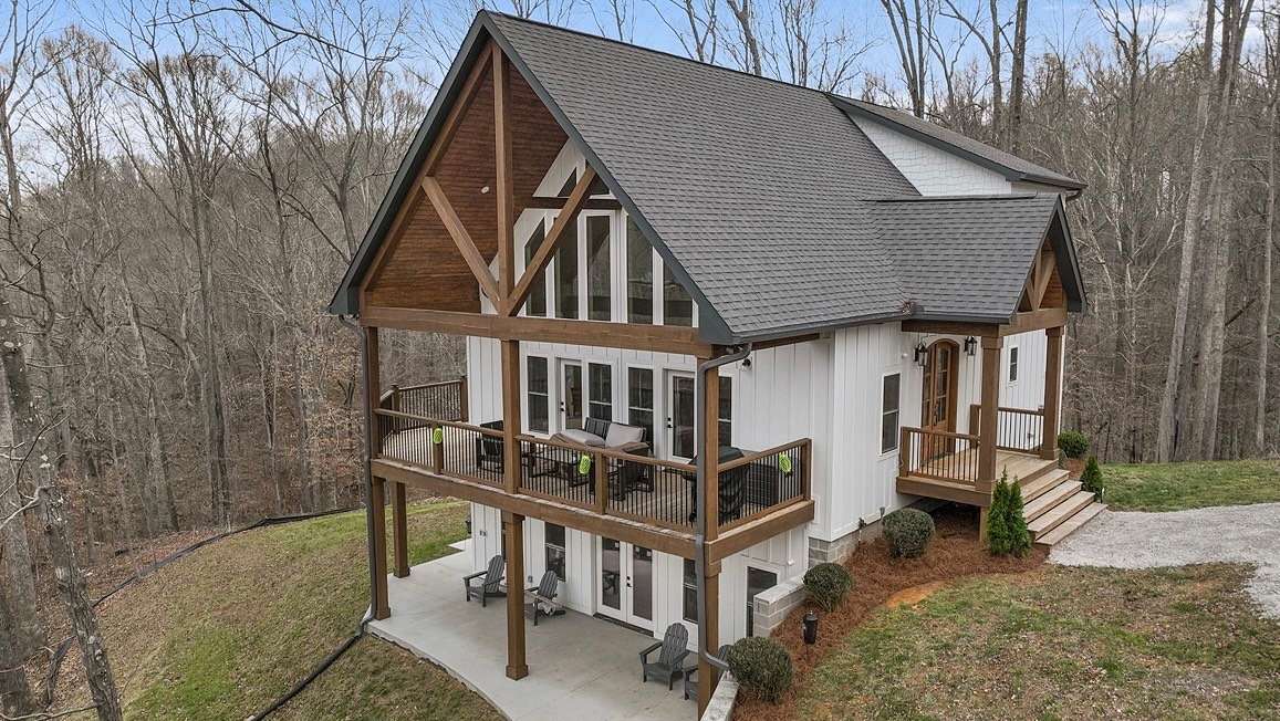 5.3 Acres of Land with Home for Sale in Estill Springs, Tennessee