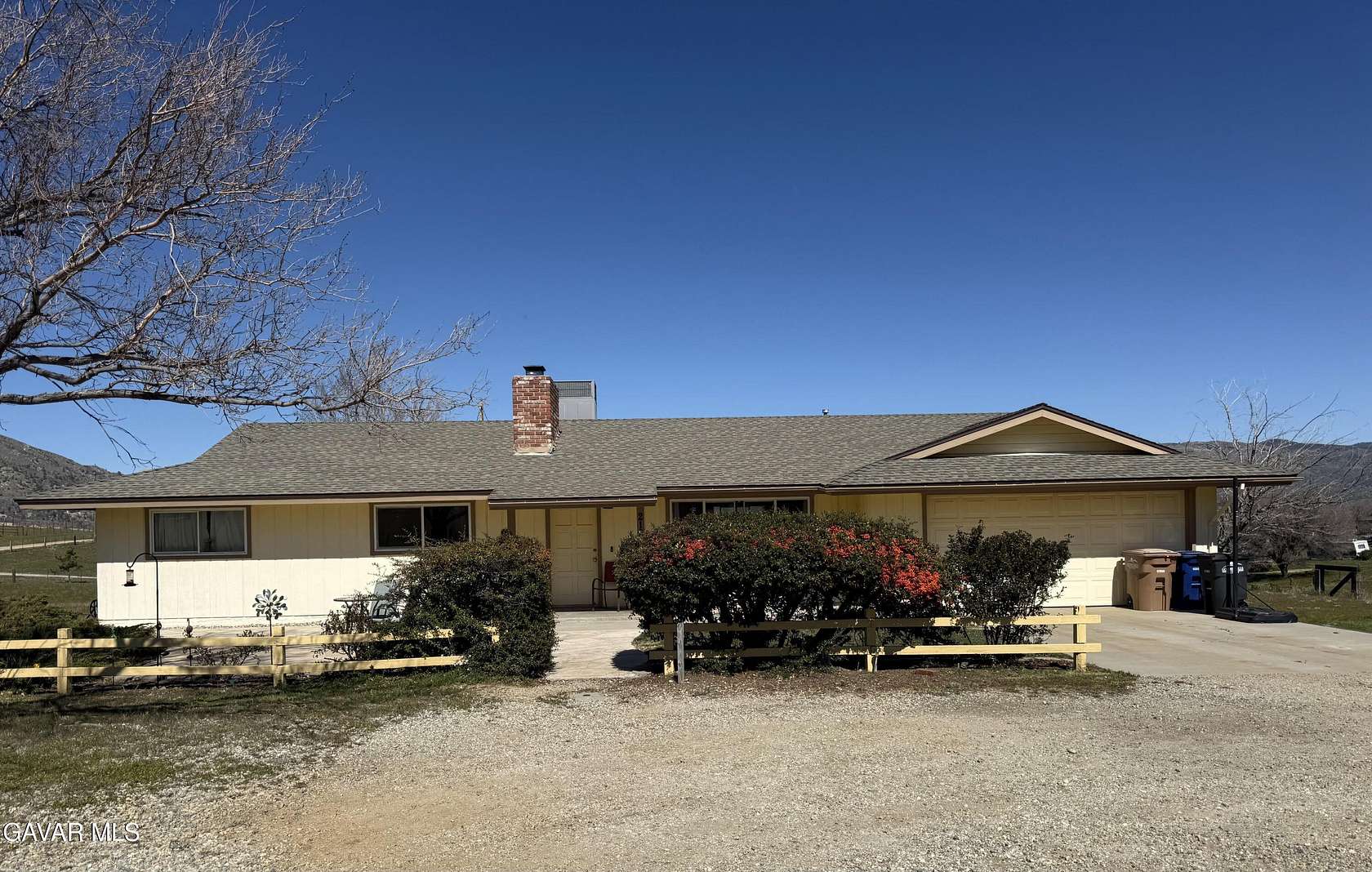 2.83 Acres of Land with Home for Sale in Tehachapi, California