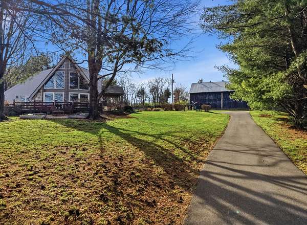 5 Acres of Land with Home for Sale in Nicholasville, Kentucky