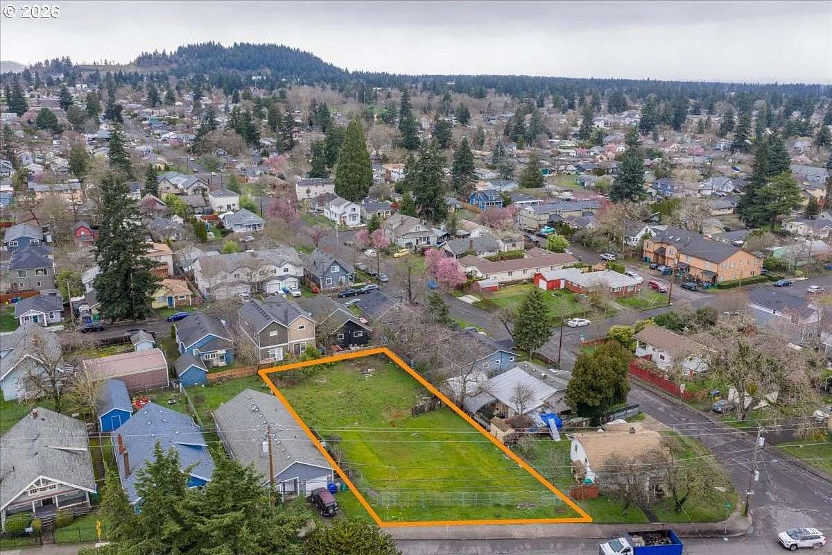 0.25 Acres of Mixed-Use Land for Sale in Portland, Oregon