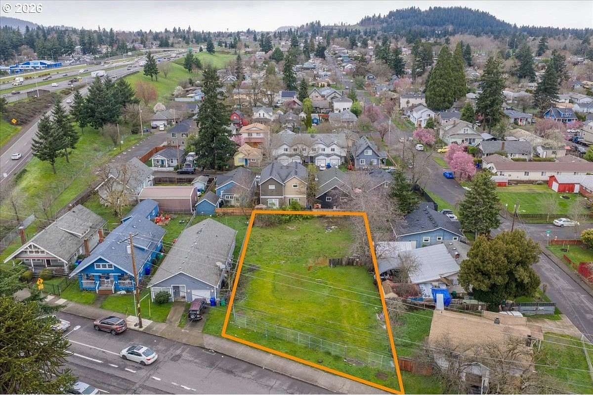0.25 Acres of Mixed-Use Land for Sale in Portland, Oregon