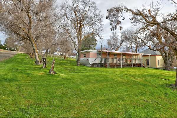 Residential Land for Sale in Moro, Oregon