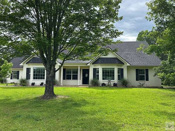 4.5 Acres of Land with Home for Sale in Atlanta, Texas