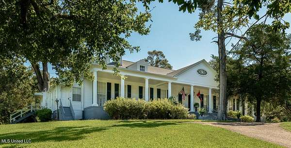 10.7 Acres of Land with Home for Sale in Natchez, Mississippi