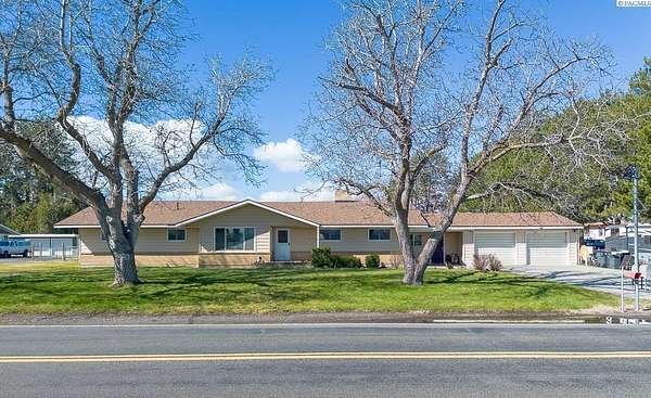 3.2 Acres of Land with Home for Sale in West Richland, Washington