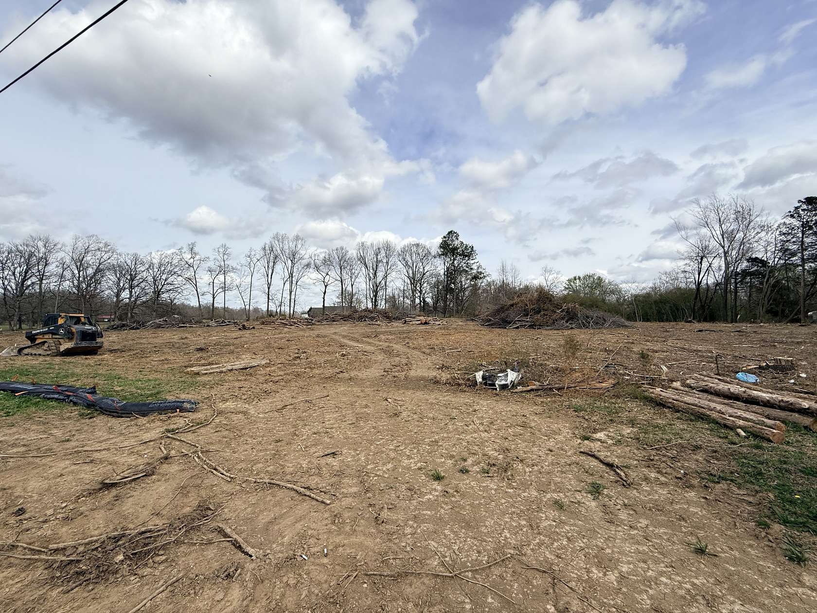 1 Acre of Mixed-Use Land for Sale in Tullahoma, Tennessee