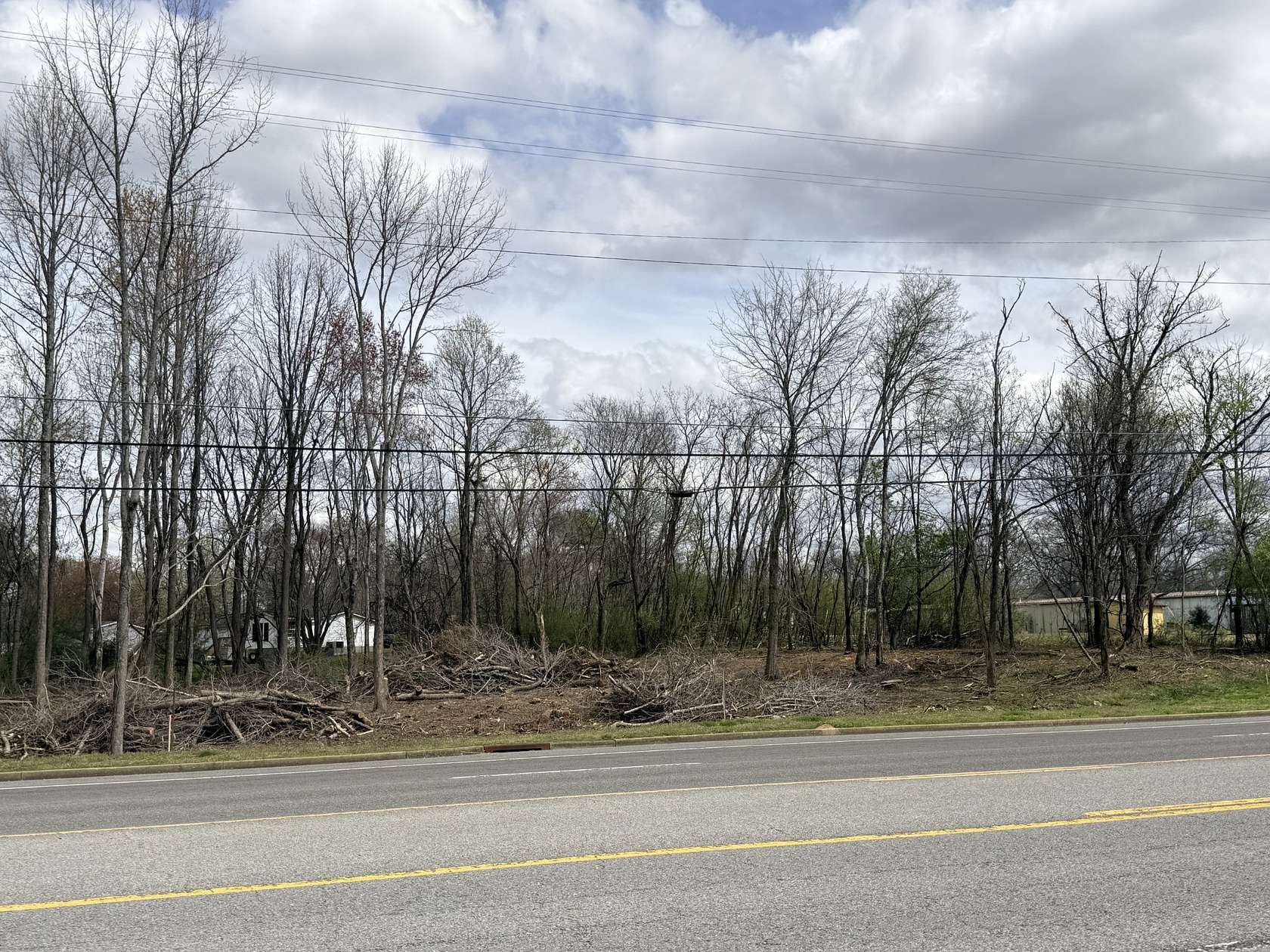 1.3 Acres of Mixed-Use Land for Sale in Tullahoma, Tennessee