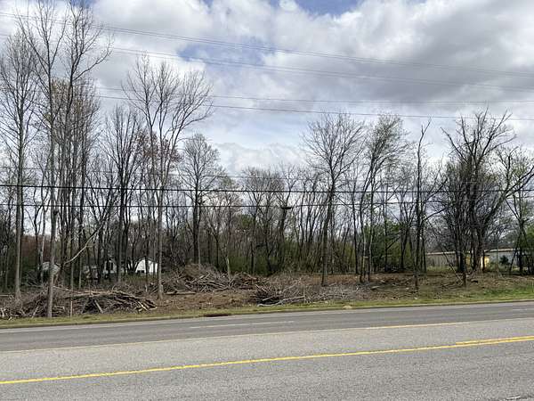 1.3 Acres of Mixed-Use Land for Sale in Tullahoma, Tennessee