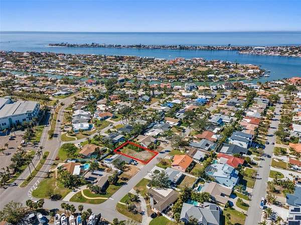 0.18 Acres of Residential Land for Sale in St. Petersburg, Florida