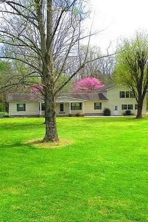 15 Acres of Land with Home for Sale in Rockfield, Kentucky