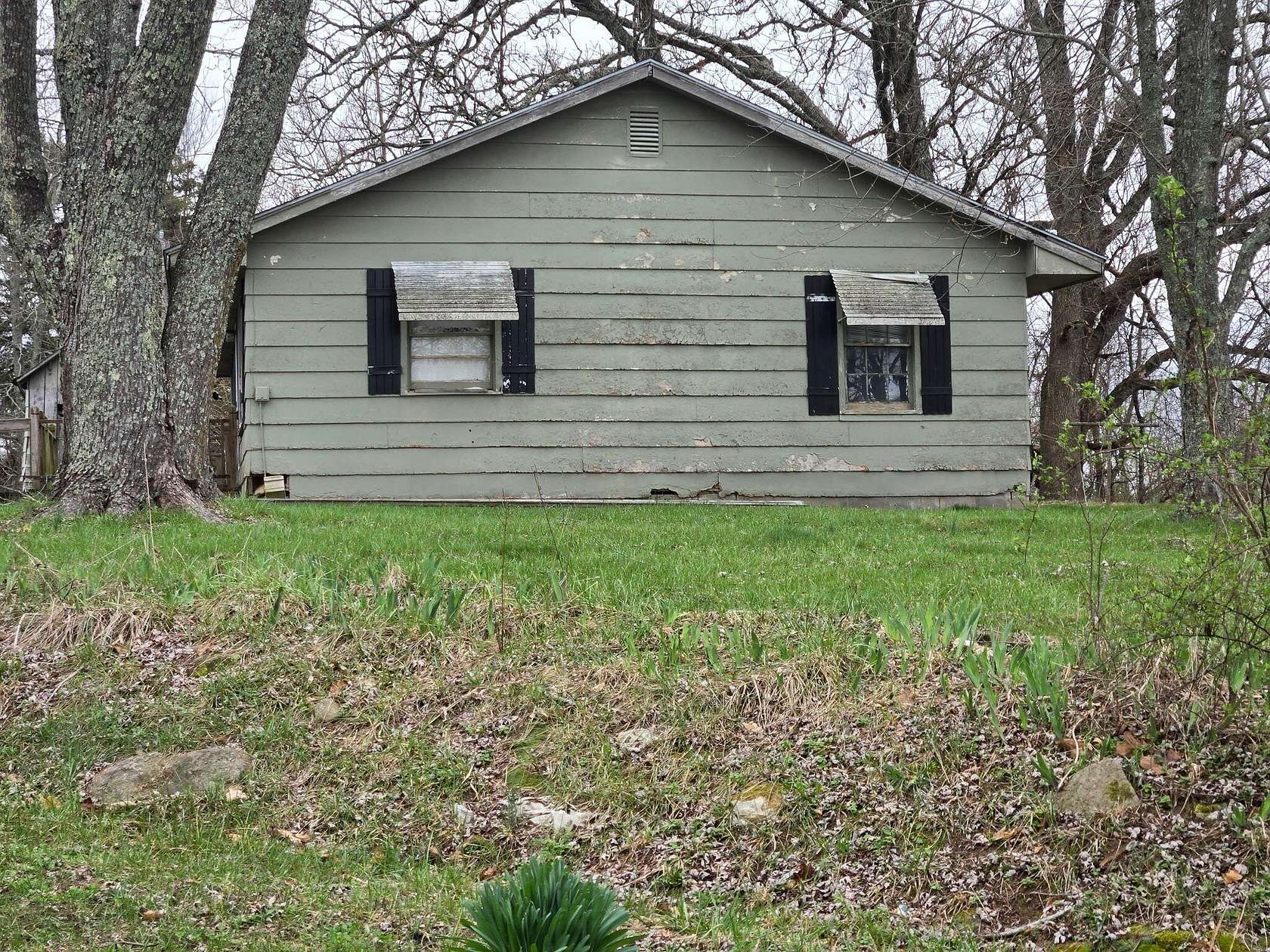 20 Acres of Land with Home for Sale in Fordland, Missouri