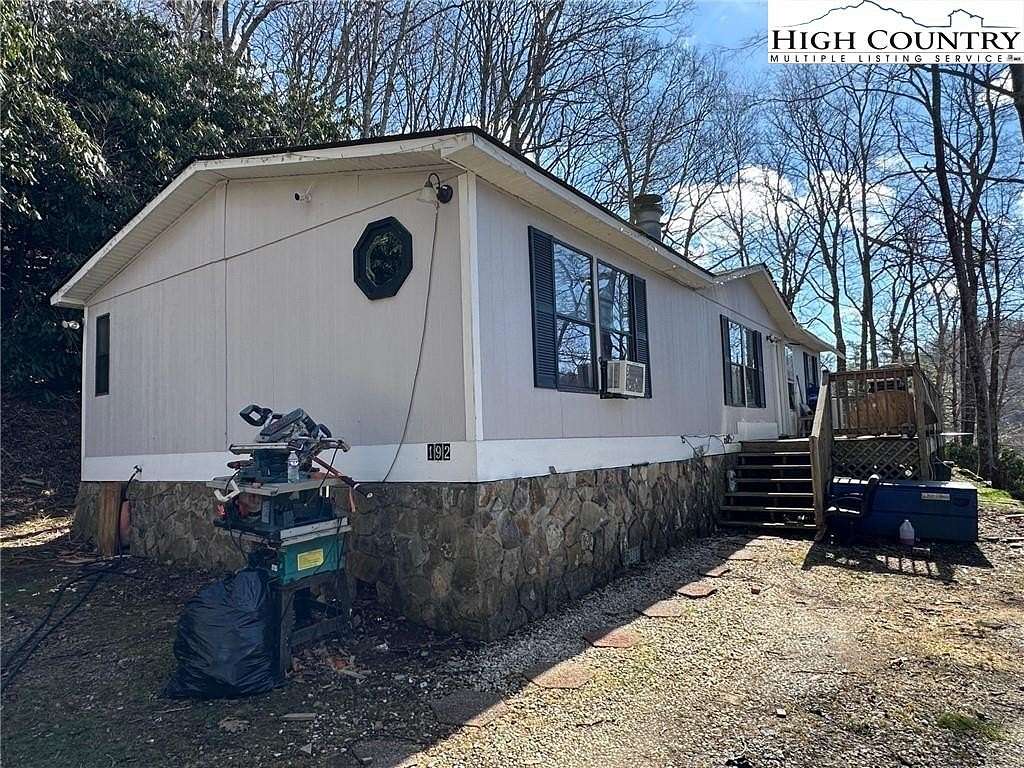 2.16 Acres of Land with Home for Sale in Blowing Rock, North Carolina