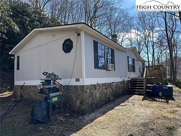 2.16 Acres of Land with Home for Sale in Blowing Rock, North Carolina