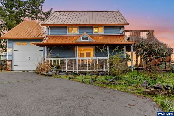 5.55 Acres of Land with Home for Sale in Salem, Oregon