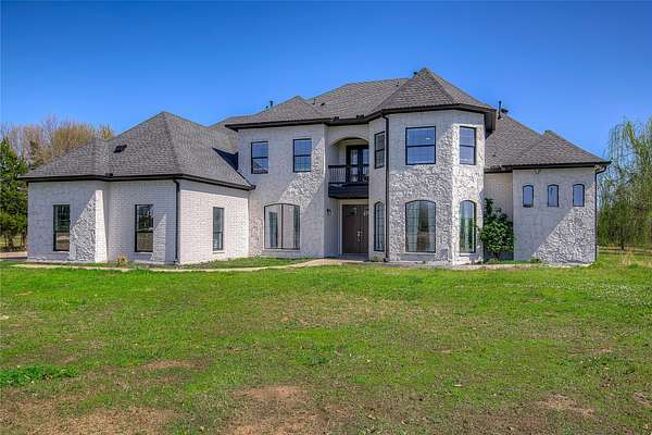 4.44 Acres of Land with Home for Sale in Greenville, Texas