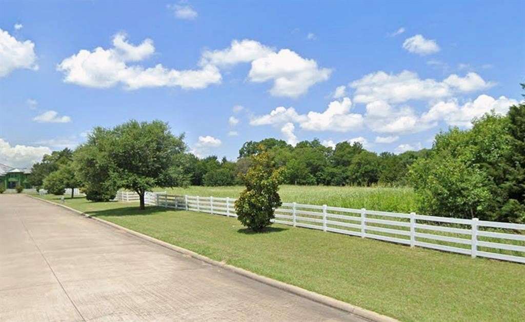 2 Acres of Residential Land for Sale in Sunnyvale, Texas