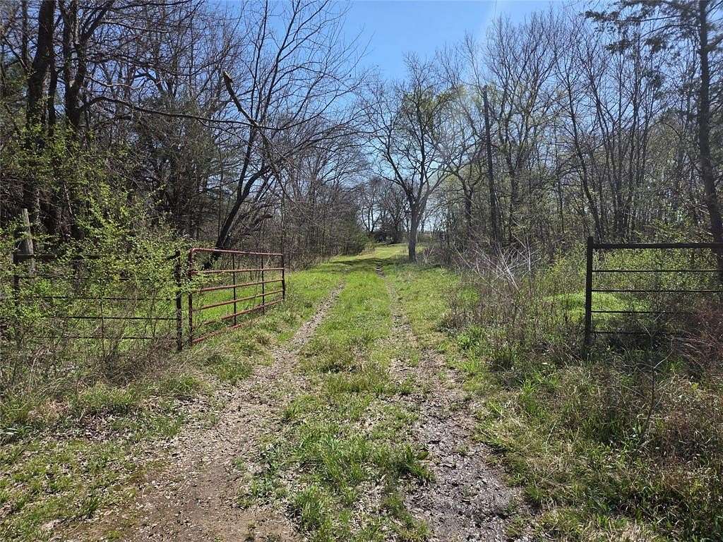 2.14 Acres of Residential Land for Sale in Honey Grove, Texas