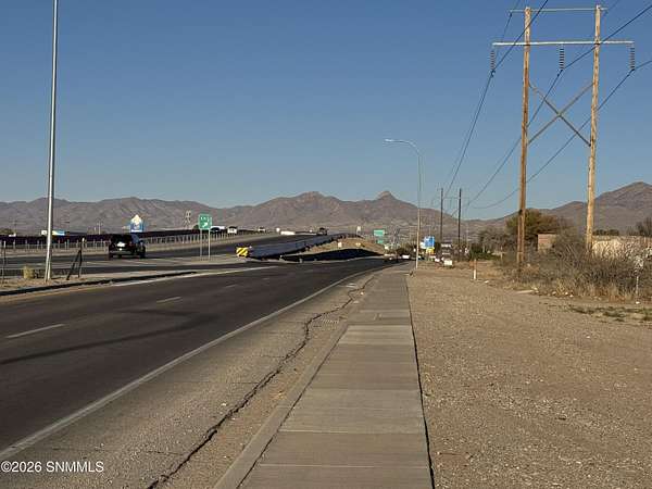 1.34 Acres of Commercial Land for Sale in Las Cruces, New Mexico
