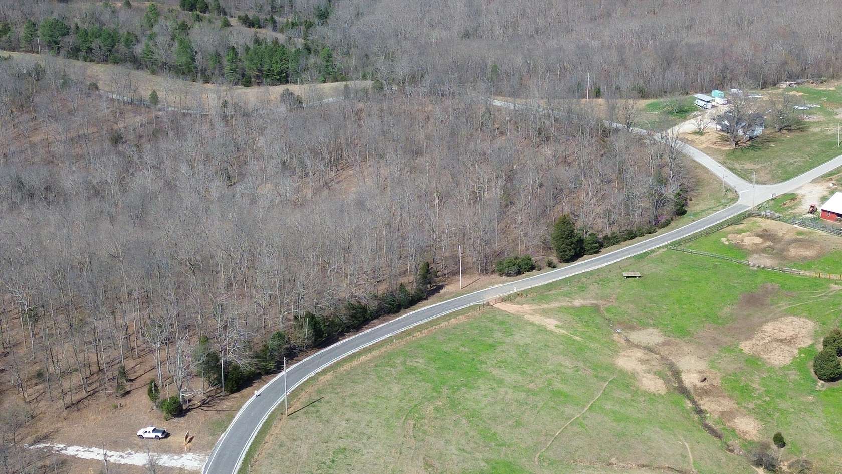 24.5 Acres of Recreational & Residential Land for Sale in Bowling Green, Kentucky
