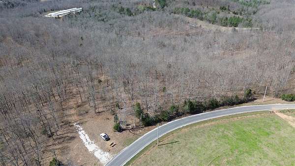24.5 Acres of Recreational & Residential Land for Sale in Bowling Green, Kentucky