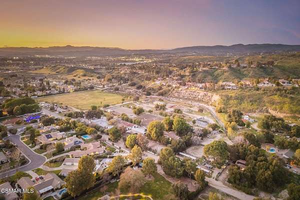 5.57 Acres of Land with Home for Sale in Newhall, California
