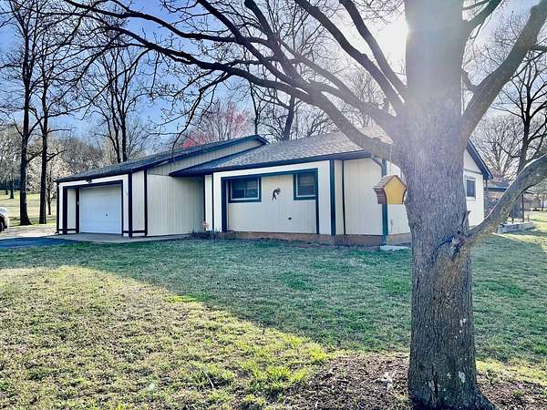 1.79 Acres of Land with Home for Sale in Coffeyville, Kansas