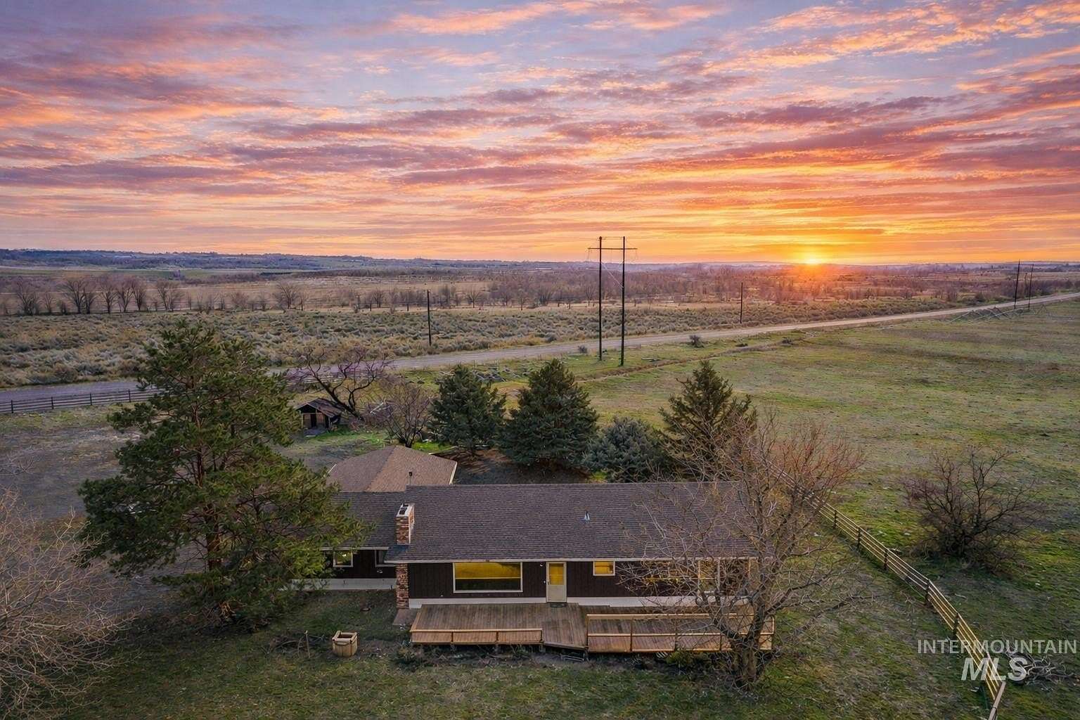 1.56 Acres of Land with Home for Sale in Hagerman, Idaho