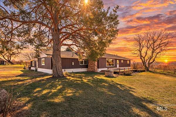 1.56 Acres of Land with Home for Sale in Hagerman, Idaho
