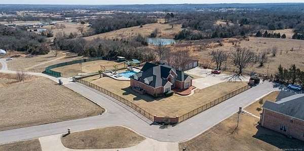 5 Acres of Land with Home for Sale in Durant, Oklahoma